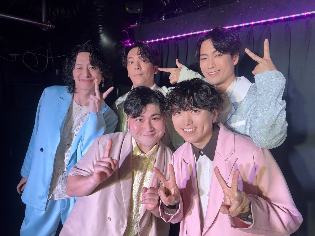 kinzo_aso's tweet photo. ☆追記☆
①昼回黄色担当者
aっpple teaとTIFAMiは黄色がリーダーなので多分orionもあやちゃんがリーダー(?)
②昼会出演者
みんな素敵!
③リハ前 #TIFAMi &豚平&たけし
たけし会えて嬉しかった!
豚平最高の盛り上げ!
二人ともありがとう!
④TIFAMiフルメン(初回)
ALTへ
#あいどるごっこ https://t.co/pDcu9eNivF