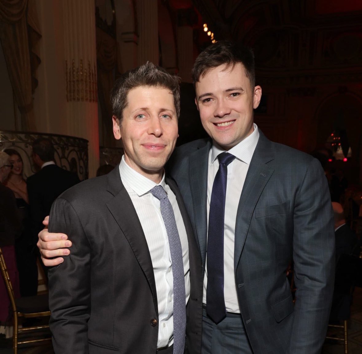 Anna Lulis tweet media