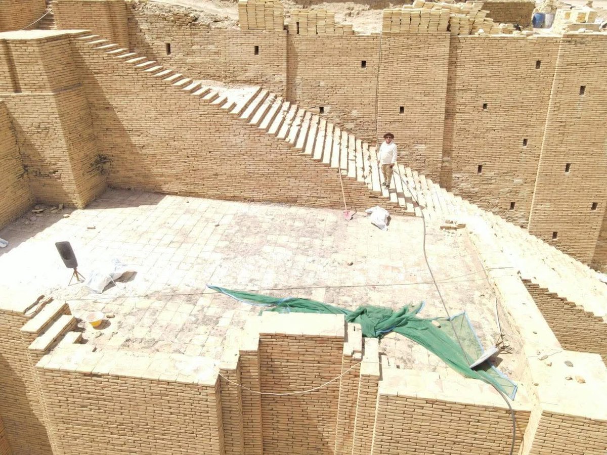 IraqProjects's tweet photo. قطاع الثقافة 🇮🇶 | انطلاق اعمال صيانة (زقورة أور) وهي تمثل الصيانة السابعة للزقورة منذ تشييدها في عهد سلالة أور الثالثة قبل نحو 4138 عاماً https://t.co/nnMUxBUnnj