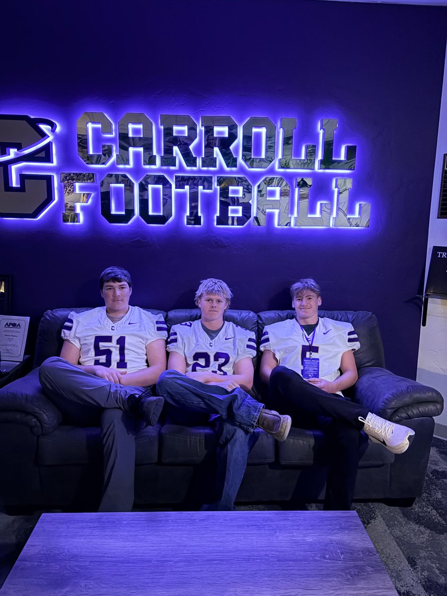 JamesonLee_5's tweet image. Thank you @FootballCarroll for inviting me to a great Junior Day. It was a great experience! @CoachPfanny @SmithOkesa @Coach_Dunning #process