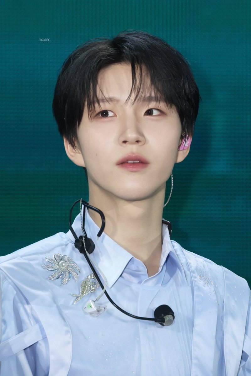 𝐦𝐚𝐫𝐫𝐨𝐧 tweet media