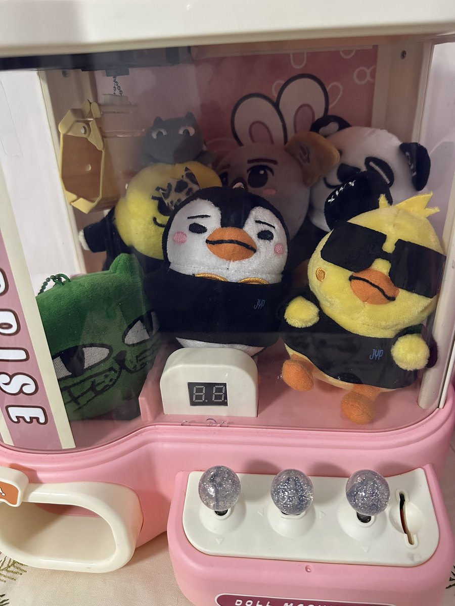 2PM doll machine 🐼🐨🐱🐤🐧🍌