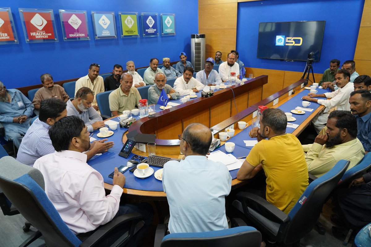 alkhidmatKHI's tweet image. Silent heroes of Alkhidmat’s Mayyat Bus Service—serving humanity with dignity in every final journey.
Honored for their selfless dedication. 
#MeriAlkhidmat #ServingHumanity #SilentHeroes