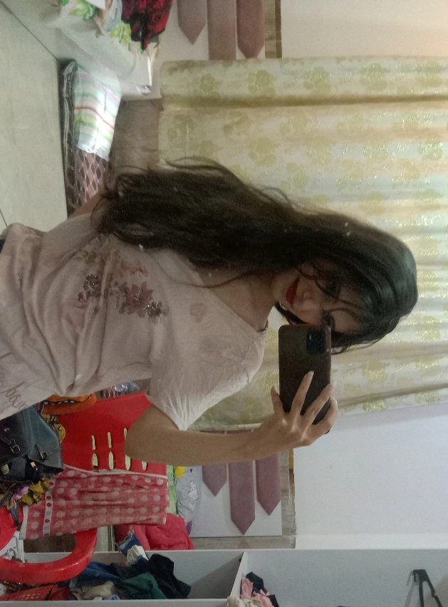 cinnamon girl tweet media