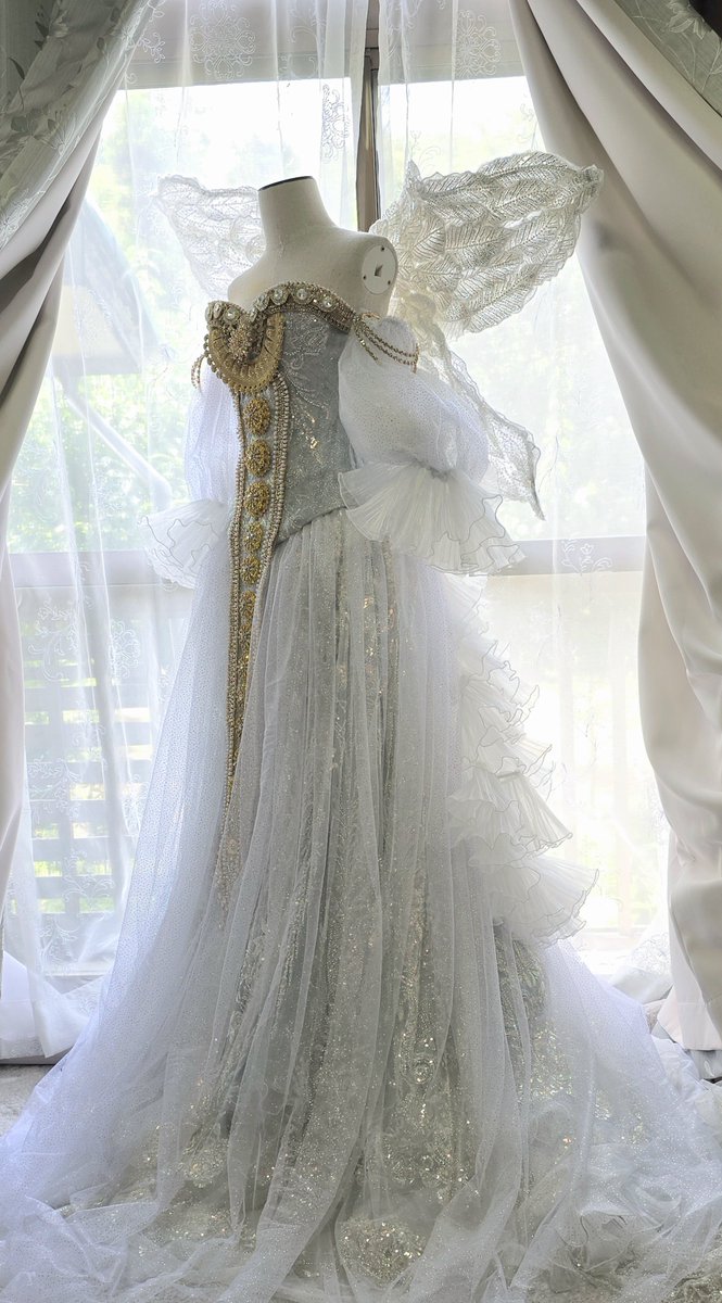 サリエ tweet media