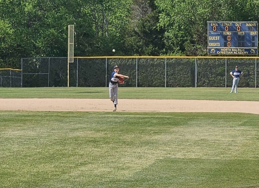 Austin_Coe_11's tweet photo. Great week of baseball.  We won 3 and improved to 9 and 0.  I went 4 for 7 at the plate. https://t.co/jmt7pxEJMl