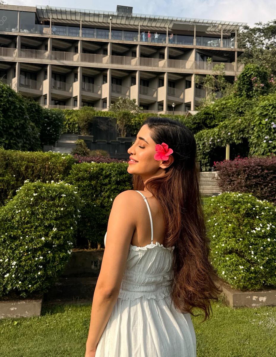Just a month left for my Shivi birthday 🥹❤️

#ShivangiJoshi