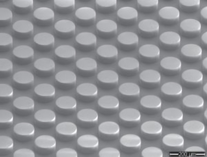 FindLightInc's tweet image. Metamaterials are redefining optics—from cloaking objects to creating superlenses that beat diffraction limits. Discover how engineered materials unlock new control over light and electromagnetic waves.

findlight.net/blog/applicati…

#Photonics #Optics #Metamaterials