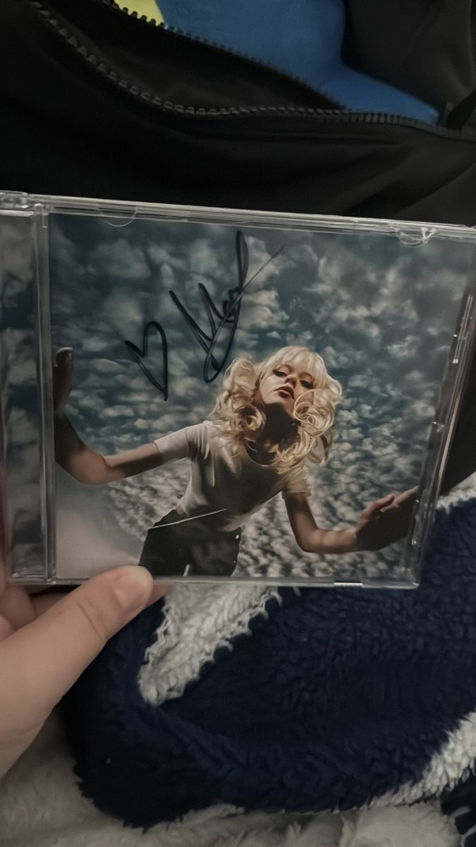 Alysha 💌 tweet media