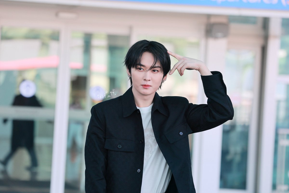 z.l.f_94 tweet media