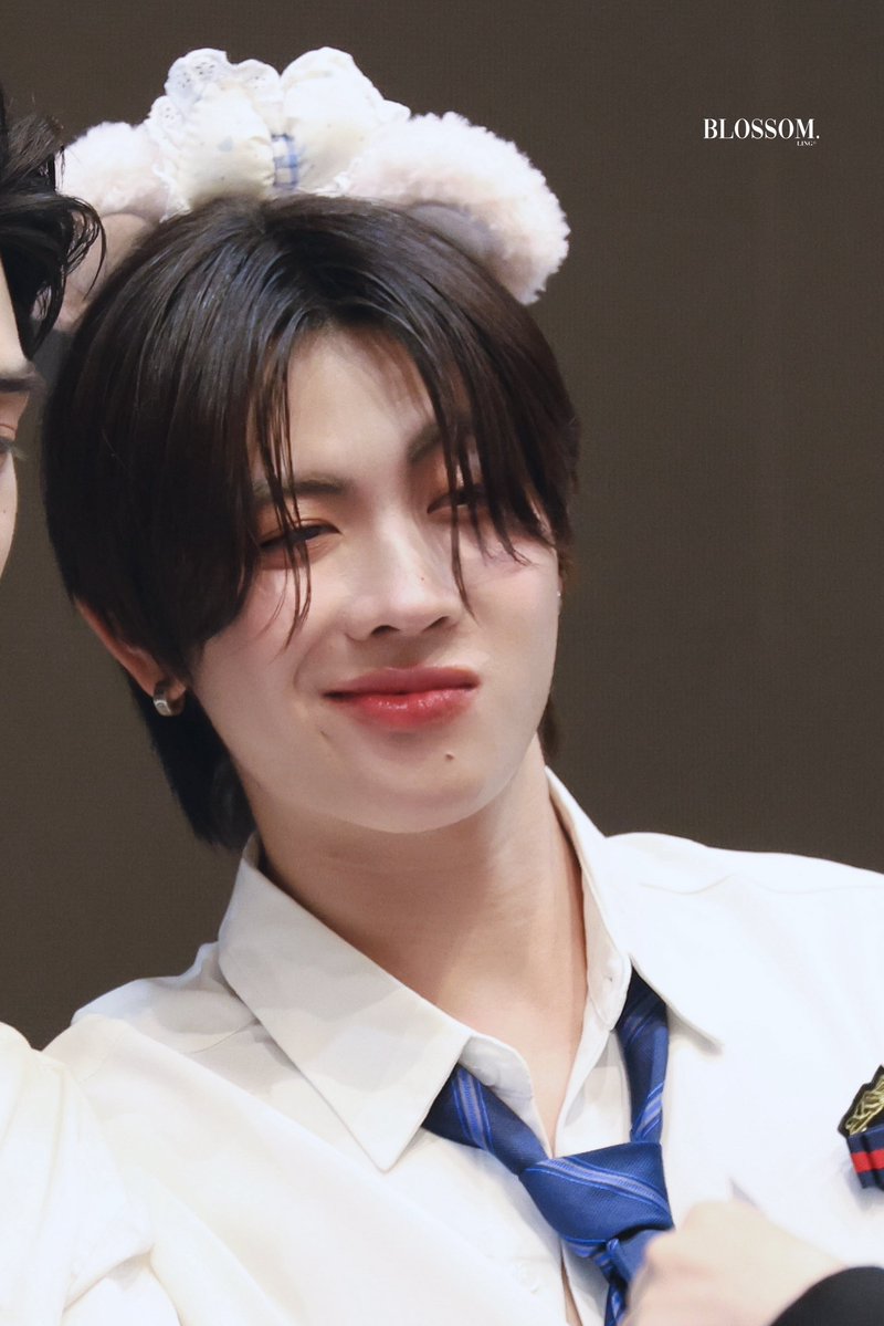 หลิง𝐁𝐥𝐨𝐬𝐬𝐨𝐦♥ tweet media