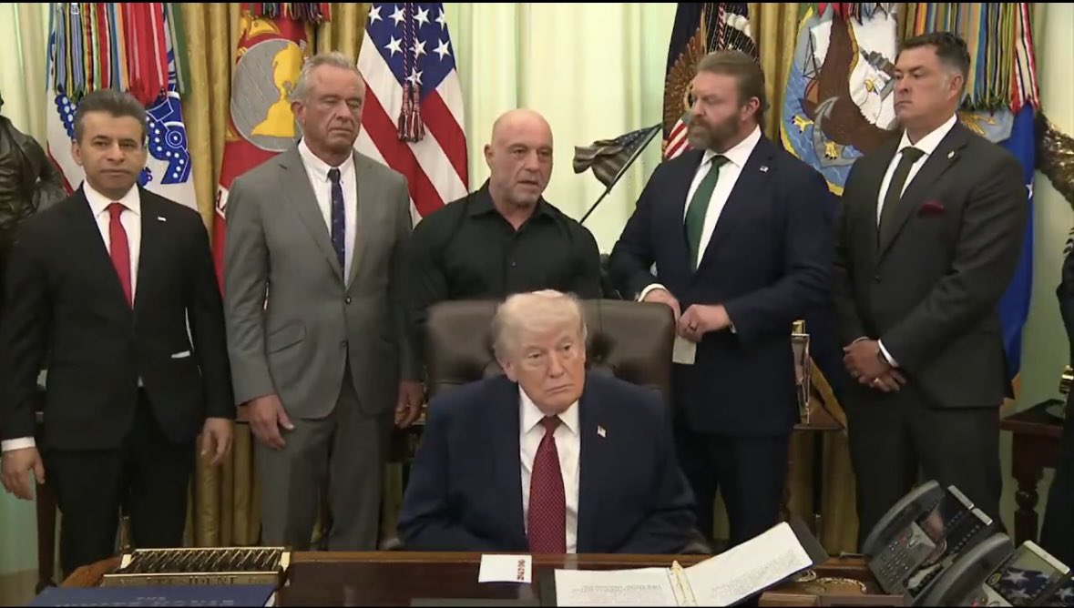 Being Libertarian tweet media