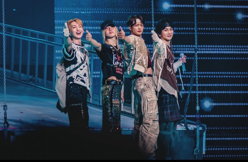 emikeyshinee's tweet image. SHINeeに会える💚
8年振り🥹
ベルーナ未知だけど
むっちゃ楽しみ✨💎✨
みんなで盛り上がろうね😆💕
#SHINee