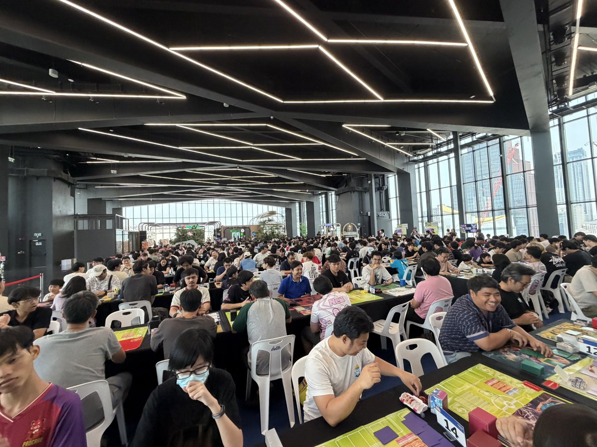 Many.P // Have you see my Hat tweet media