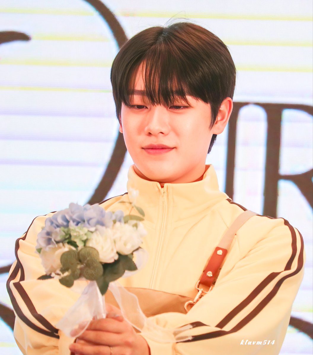 금럽미❦ tweet media