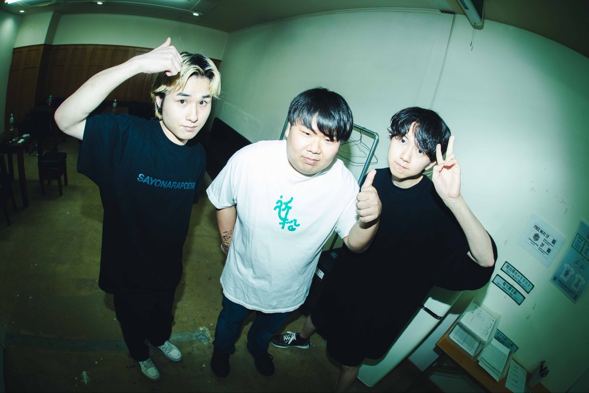 でかまるけんご tweet media