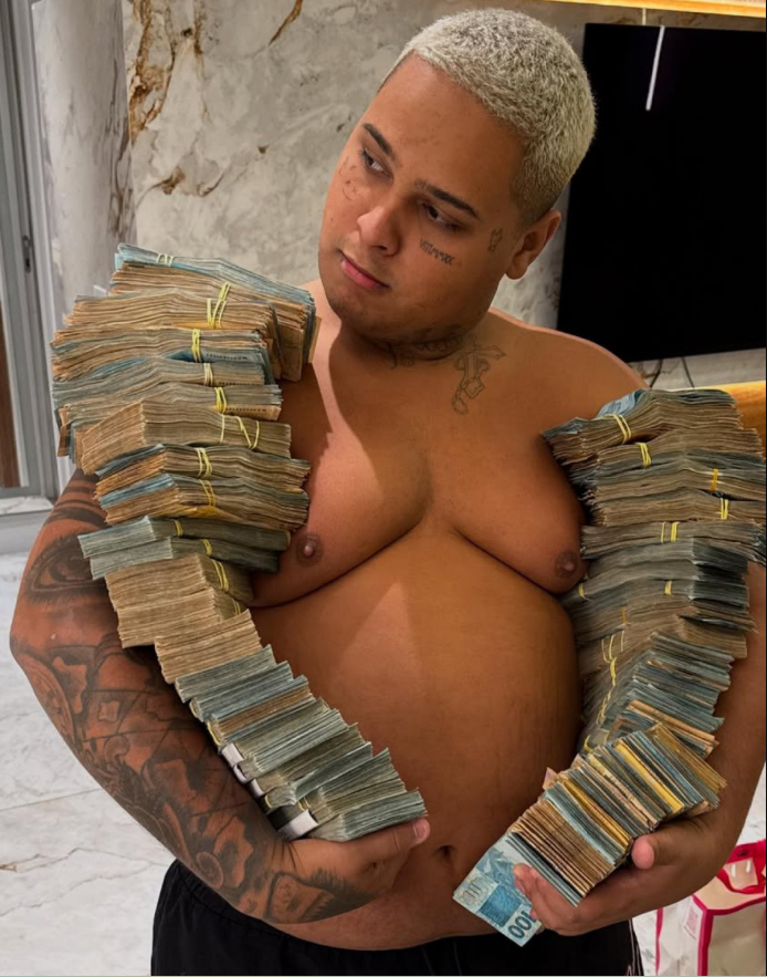 République tweet media