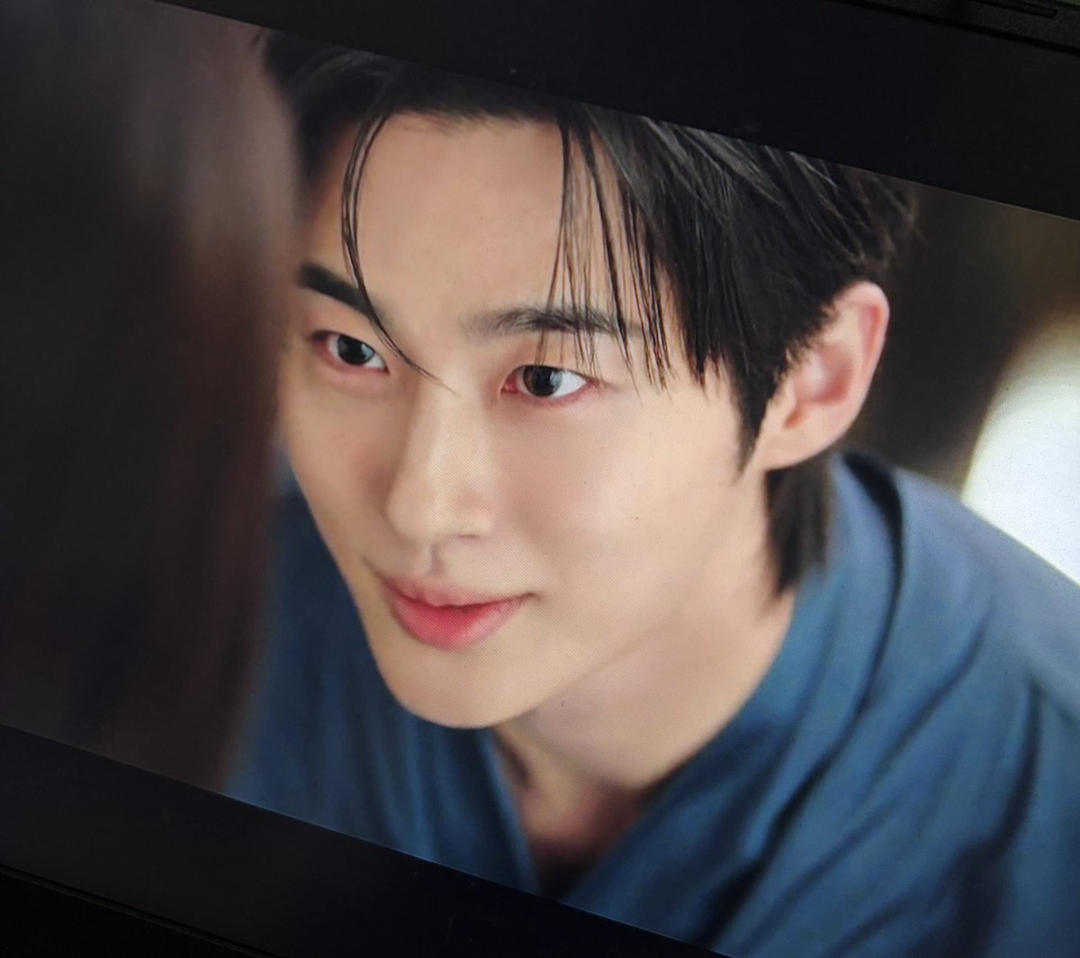 𝑾𝒊𝒏𝒕𝒆𝒓 𝑩𝒆𝒂𝒓 ft.จะไปหาพี่ซอกจิน 🫶🏼 tweet media