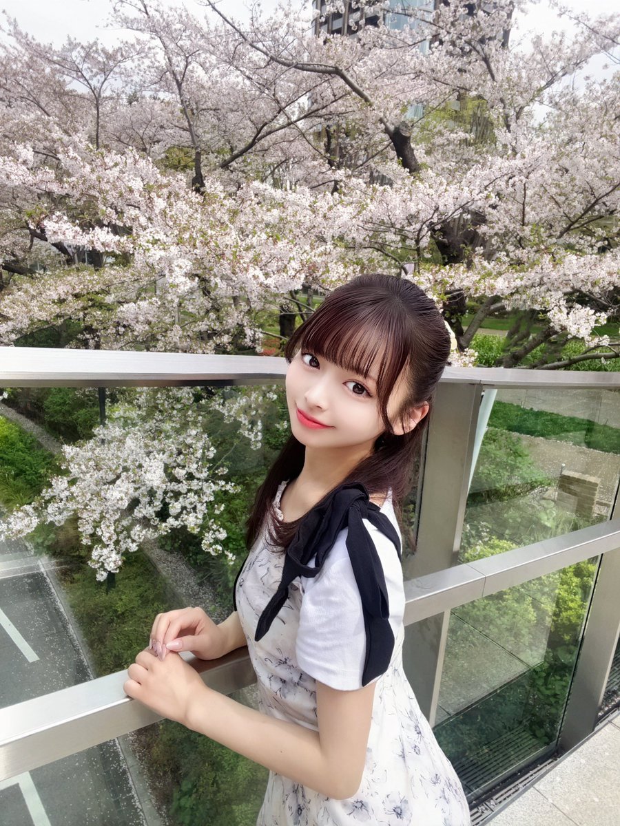 sugamizuki_1's tweet photo. https://t.co/tVlWlv4UvS
ホワイトバニーエンターテインメントに所属しました。
須賀美月です。
これからも応援宜しくお願いします♡ https://t.co/RKk8x1o3IB