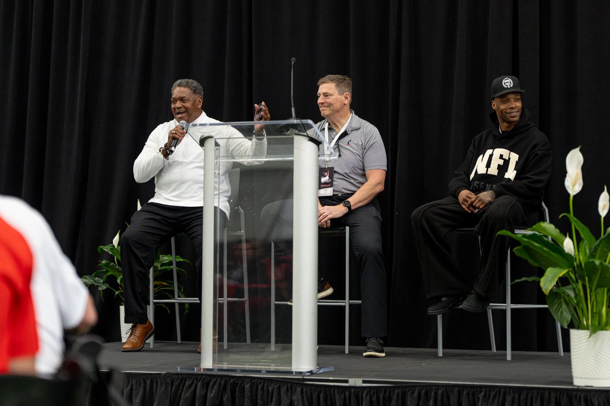 Cincinnati Football tweet media