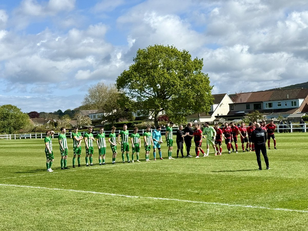 bowbrookshrew's tweet image. It’s Saturday so that means football ! First game of the day is on the @somersetcfl Hop and a visit to @CongresburyFC as they took on @Worle_FC Good set up and a well organised hop game even arranging for the sun to be out ! FT 0-0 #Groundhopping