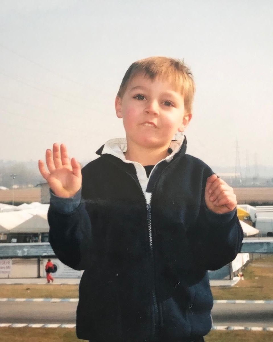 GeorgeRussell63's tweet image. Same track, 23 years later!

Very cool to be back at the kart track with Toto and Susie watching Jack and the next gen of racers 🏎️🇮🇹