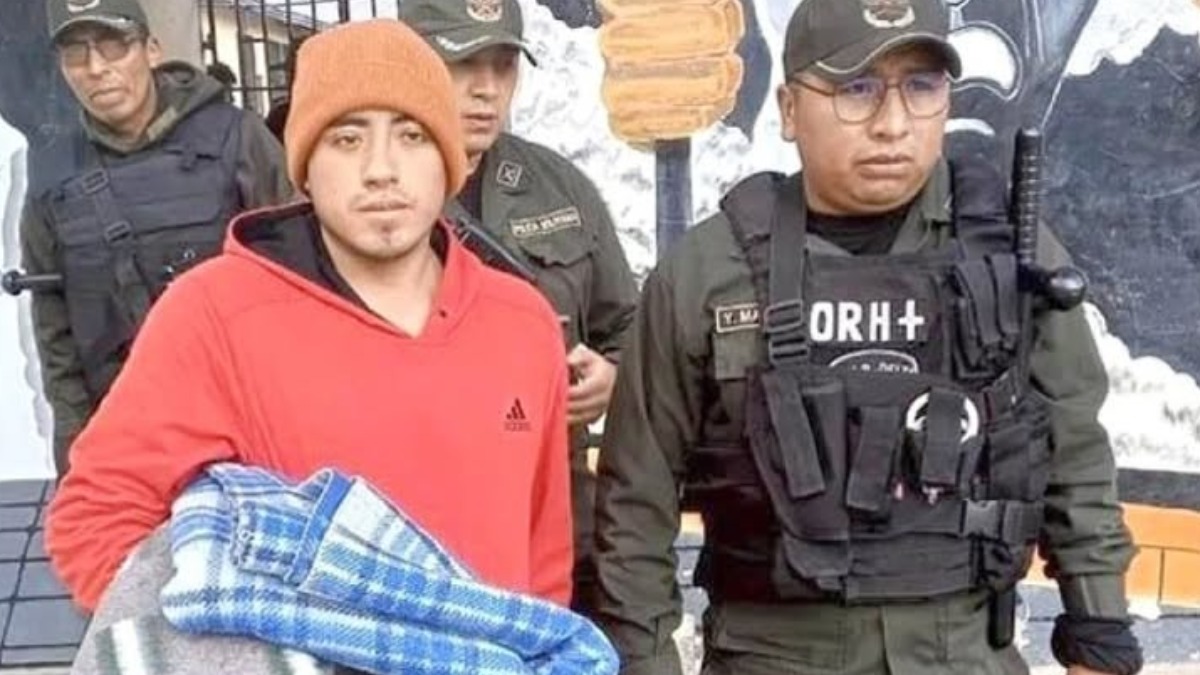 noticiasfides's tweet image. 🔵 #GrupoFides | #ANF #Seguridad 𝐓𝐫𝐢𝐛𝐮𝐧𝐚𝐥 𝐝𝐞 𝐋𝐚 𝐏𝐚𝐳 𝐬𝐞𝐧𝐭𝐞𝐧𝐜𝐢𝐚 𝐚 30 𝐚ñ𝐨𝐬 𝐝𝐞 𝐜á𝐫𝐜𝐞𝐥 𝐚 𝐉𝐨𝐞𝐥 𝐏é𝐫𝐞𝐳 𝐩𝐨𝐫 𝐞𝐥 𝐟𝐞𝐦𝐢𝐧𝐢𝐜𝐢𝐝𝐢𝐨 𝐝𝐞 𝐎𝐝𝐚𝐥𝐢𝐬
Lea la nota aquí 👉 acortar.link/SnJ8nK