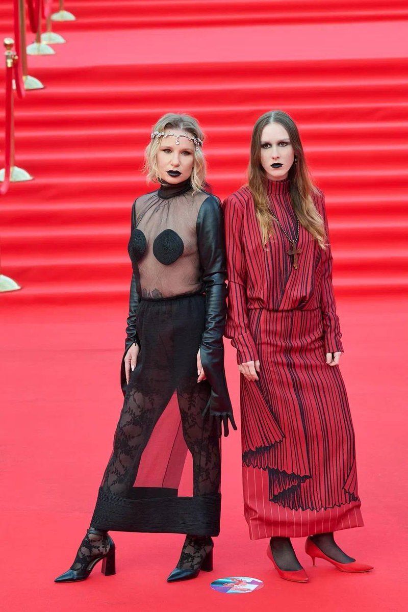 Вера Ларина tweet media