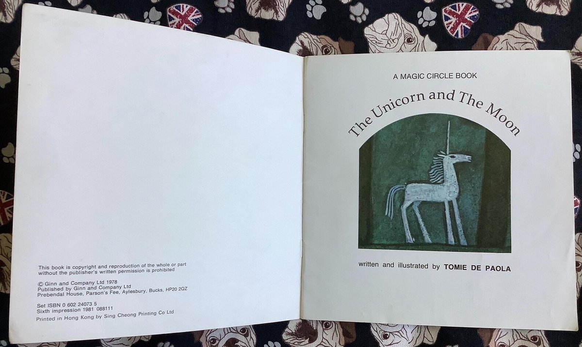 WatsonsVintage's tweet image. NEW LISTING VERY RARE Vintage 1981 'The Unicorn and The Moon' Paperback Book Written and Illustrated by Tomie De Paola - A Magic Circle Picture Book etsy.me/4tSq5SV via @Etsy #VintageBooks #ChildrensBooks #Unicorn #TomieDePaola #1981Gift #nostalgia