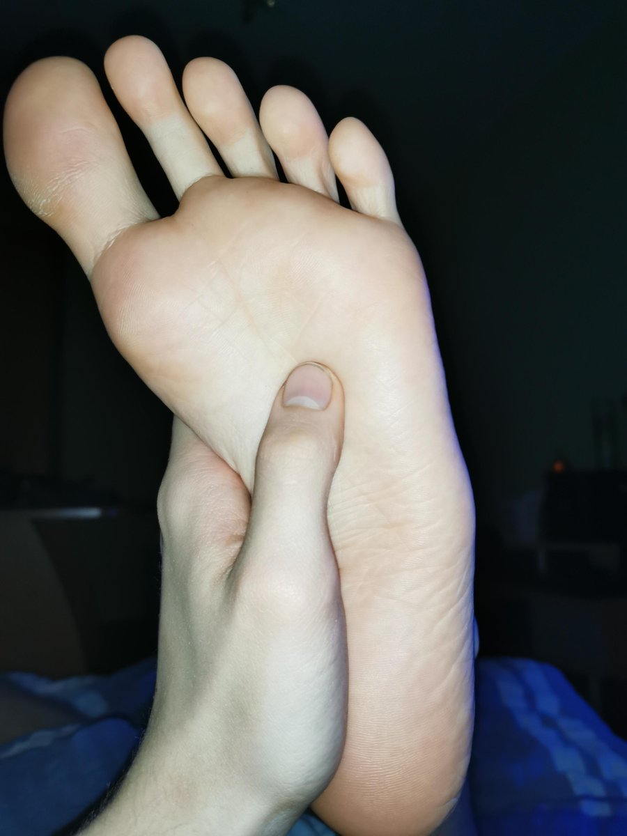 TicklishGamer's tweet photo. @nickrikku Hope male feet are ok aswell haha https://t.co/ABrcFeM42H