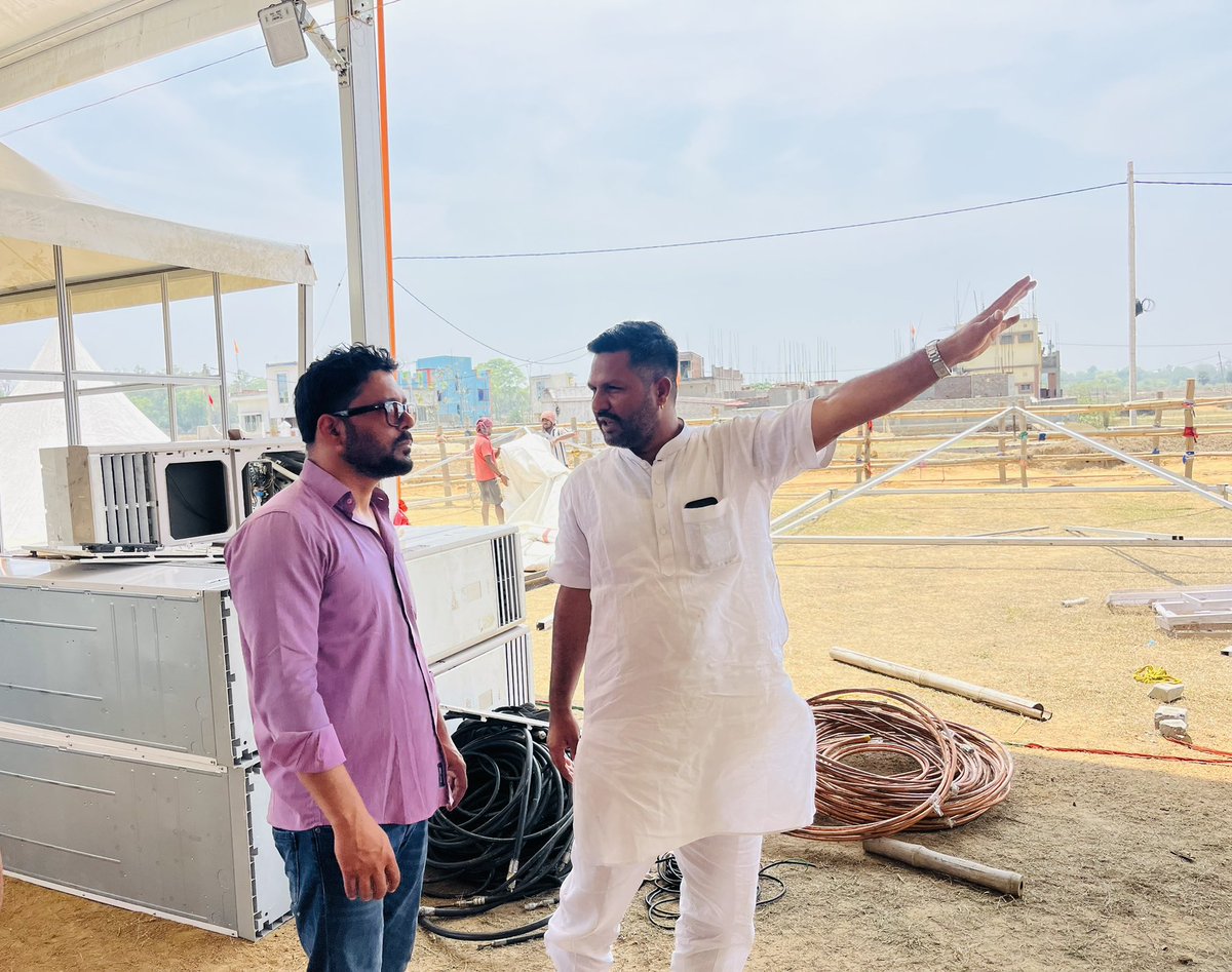ombhadanabjp's tweet photo. 📍 पुरुलिया, पश्चिम बंगाल !

देश के यशस्वी प्रधानमंत्री श्री @narendramodi जी की पश्चिम बंगाल के पुरुलिया में कल होने वाली विजय संकल्प सभा की पूर्व-तैयारियों हेतु स्थानीय प्रशासन व अधिकारीयों एवं संगठन कार्यकर्ताओं के साथ सभा को ऐतिहासिक व सुव्यवस्थित एवं भव्य बनाने हेतु सभा स्थल की तैयारियों का जायज़ा लिया । 

#एबार_बीजेपी_सरकार #Purulia 
#PaltanoDorkarChaiBJPSorkar
#WestBengalElections2026 bengal

Bharatiya Janata Party (BJP)  BJP West Bengal  BJP Rajasthan  Nitin Nabin  Amit Shah  Dr. Radha Mohan Das Agrawal Bhajanlal Sharma