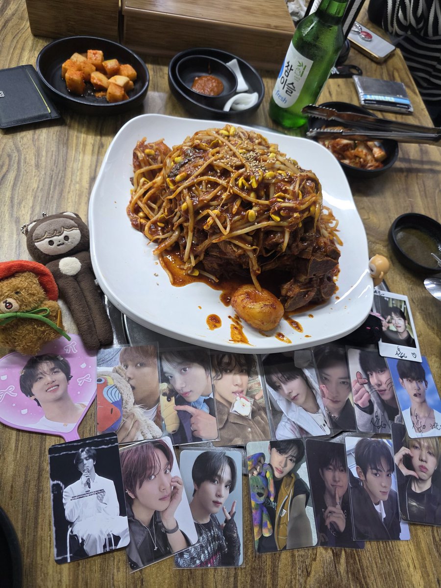 기니 tweet media