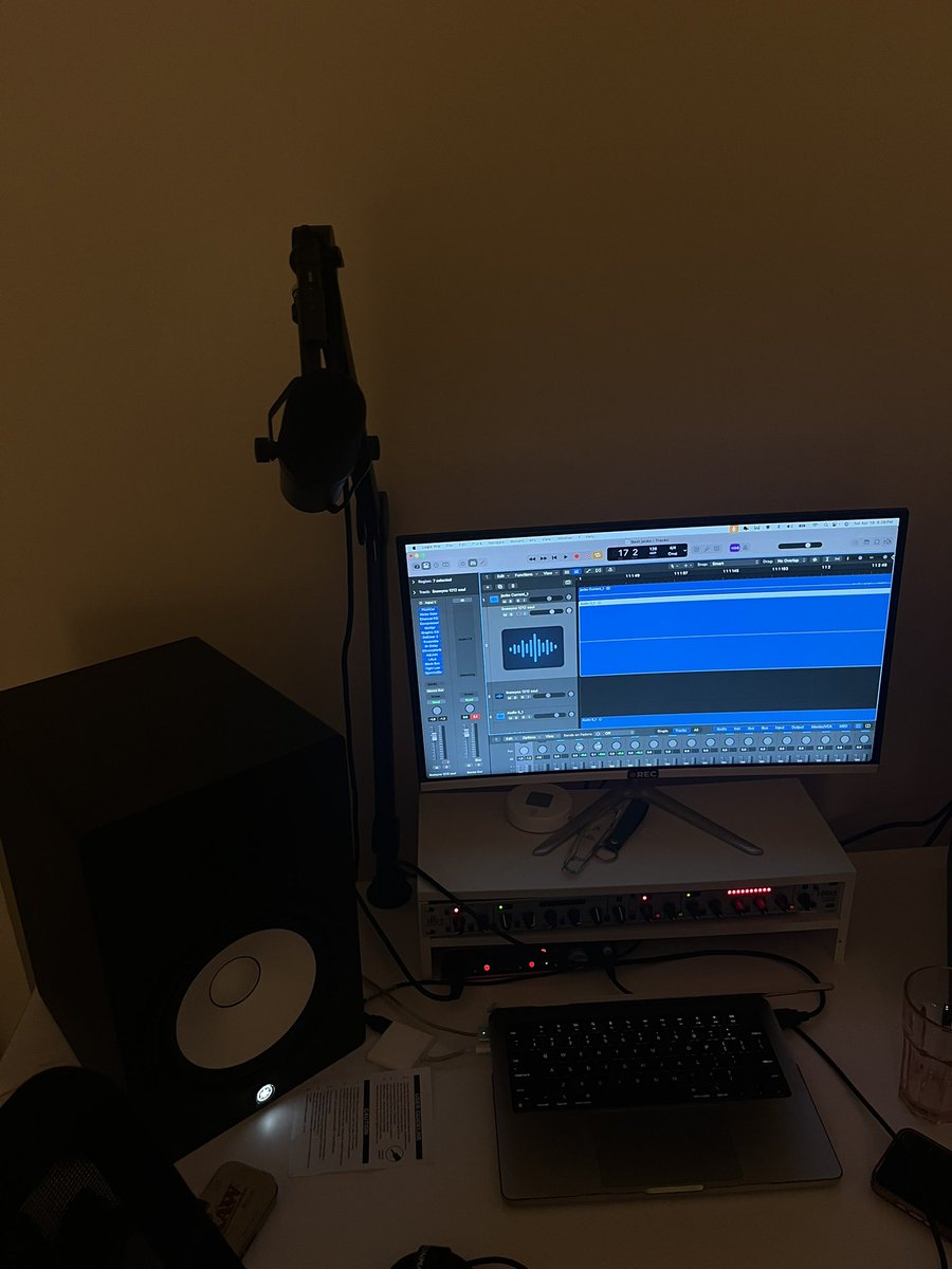 livingikone's tweet image. #sb🍣