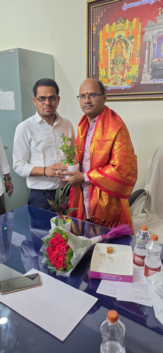 srinivasulu4546's tweet image. #CESS #TGNPDCL #SIRCILLA 
Formation of Vemulawada Operation division in addition to Sircilla division.
Sri. Venkataramana assumed charge as DE OP VEMULAWADA. 
Congratulations sir💐💐💐
#2nd_April_2026