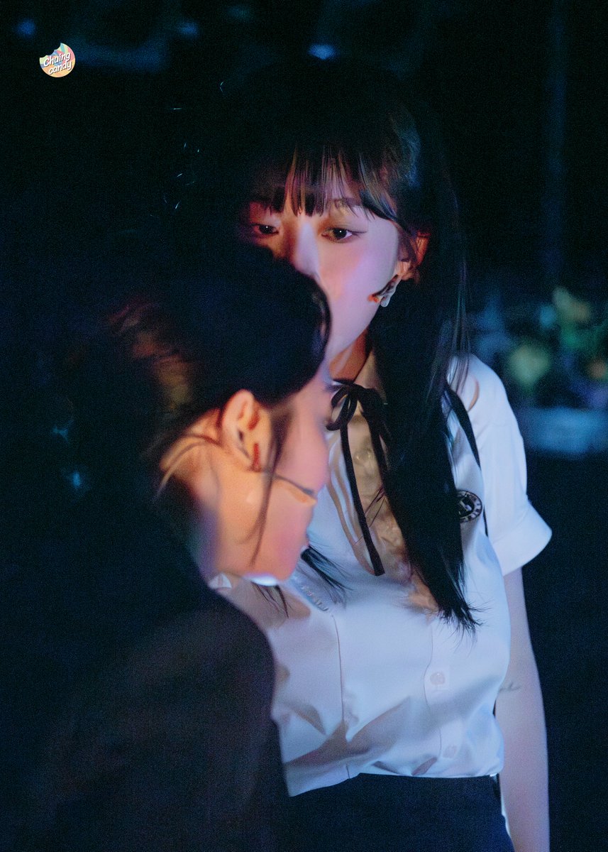 Chuingcandy106's tweet photo. 260418 인화
스페셜커튼콜 <미학>

너를 바라본다

인화 #전혜주 https://t.co/3boGabRNE0