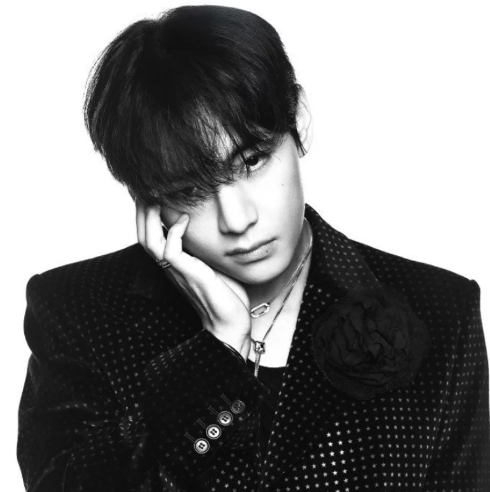 About Music tweet media