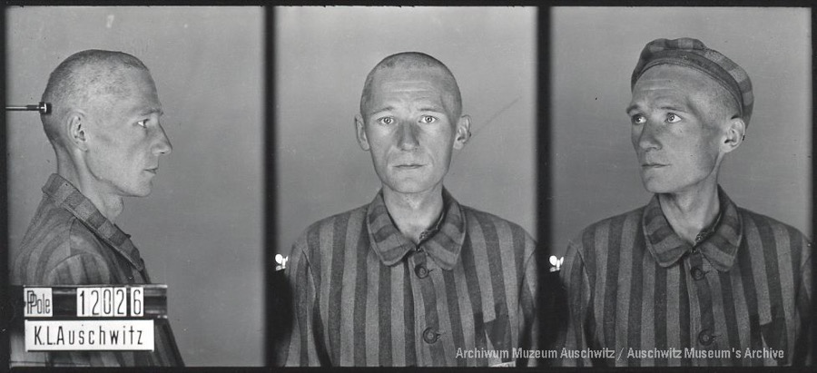 TomFromKatowice's tweet image. My name is Władysław Klag 🇵🇱, 
a technician from #Cracow, born on April 1️⃣8️⃣, 1913.
I was murdered by #Germans in their #Death camp #Auschwitz on Oct.24, 1941 at the age of 2️⃣8️⃣ only because 
I was a #Pole.
I survived 2️⃣0️⃣2️⃣ days.
Please, #NeverForget me!
#NeverAgain 
#Genocide‌