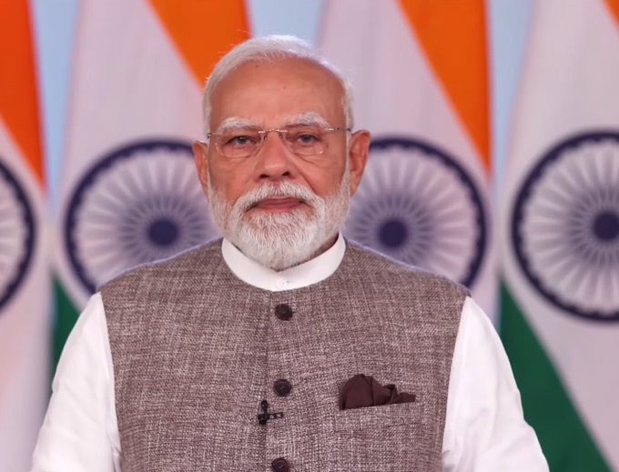 हमारे लिए देशहित सर्वोपरि है। लेकिन जब कुछ लोगों के लिए दलहित सब कुछ हो जाता है, दलहित देशहित से बड़ा हो जाता है तो नारी शक्ति को, देशहित को... इसका खामियाजा उठाना पड़ता है। इस बार भी यही हुआ है।

कांग्रेस, डीएमके, टीएमसी और समाजवादी पार्टी जैसे दलों की स्वार्थी राजनीति का नुकसान