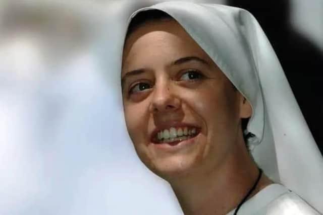 UrbanHermit15's tweet image. Remembering in prayer the Servant of God Sister Clare Crockett SHM, who went home to the Father’s House 10 years ago this week. May she intercede for us and Holy Mother Church advance her cause for canonisation. 

“I would tell people with a cigarette in one hand and a beer in