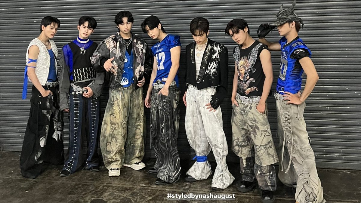 as always, you never fail to amaze us whenever you perform! congratulations, boys, on your round festival day 1! And that fit is so dope 🔥

HORI7ON IGNITES ROUNDFEST

#HORI7ON_ROUND2026 #HORI7ON #호라이즌 <a href="/HORI7ONofficial/">HORI7ONofficial</a>