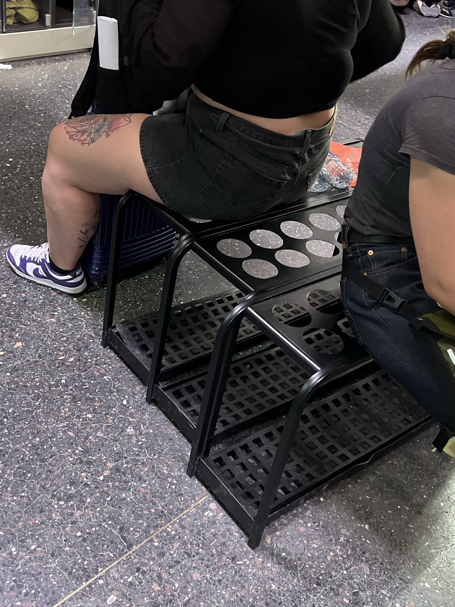 OliverTweete 🦊 tweet media