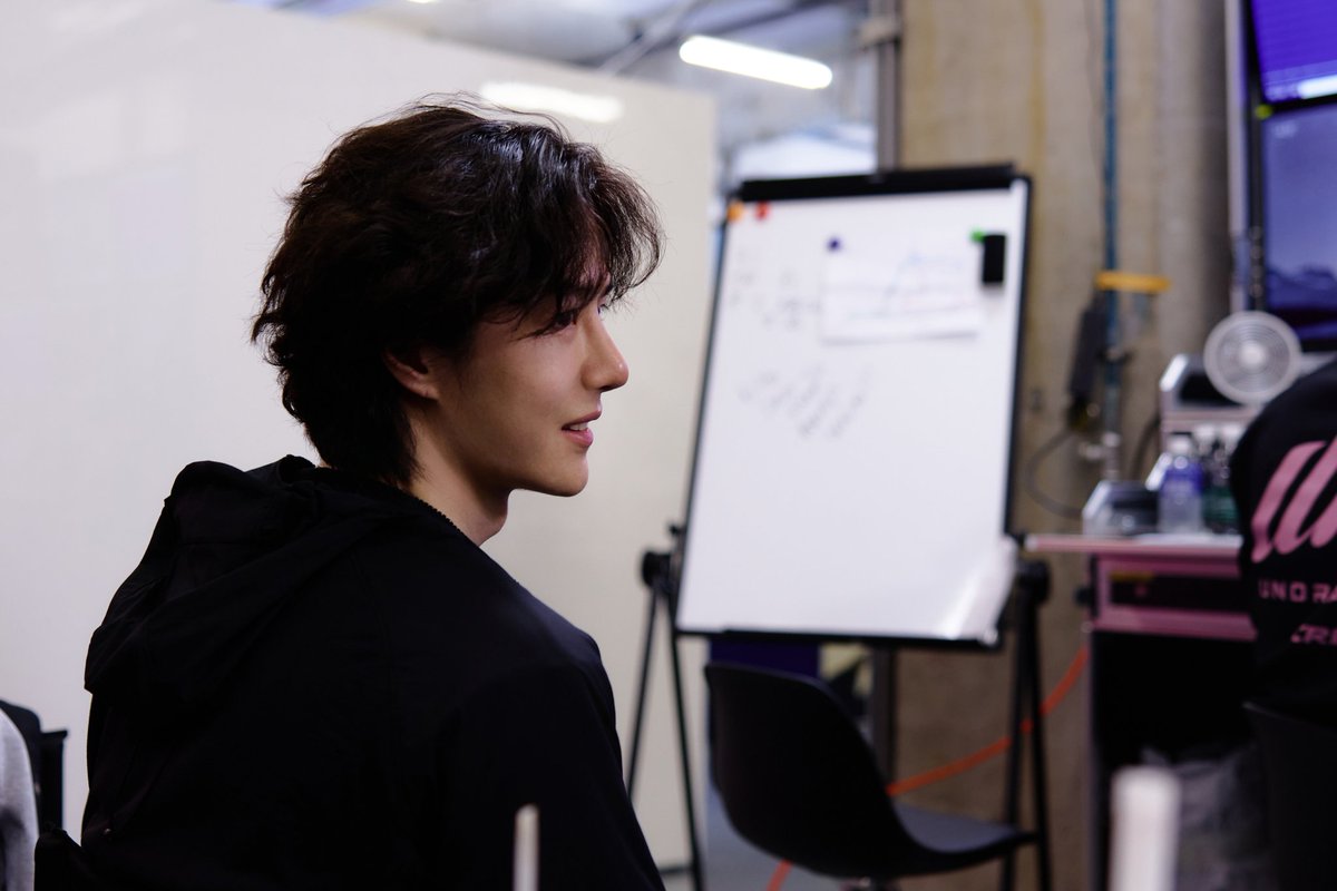 王•花 tweet media