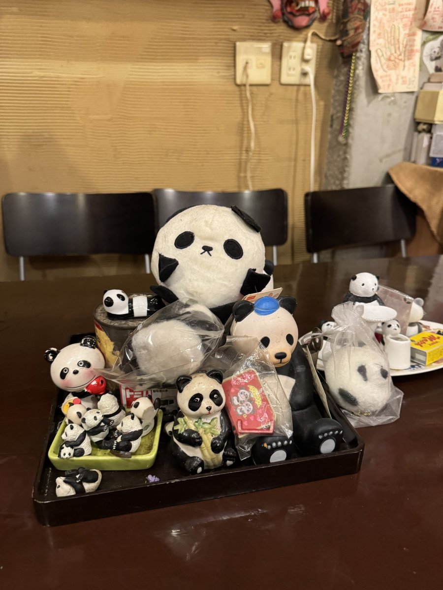 打田さんは12弦ギター、6弦ギターを駆使したまにボトルネック奏法含め楽しませてくれました。
とにかく抜群のリズムですぐその世界観に没入するのはすごいしトークが面白すぎました🎉

仲山さんもアルハンブラ宮殿の思い出、アストゥリアス、タンゴアンスカイを披露してくれました🥰