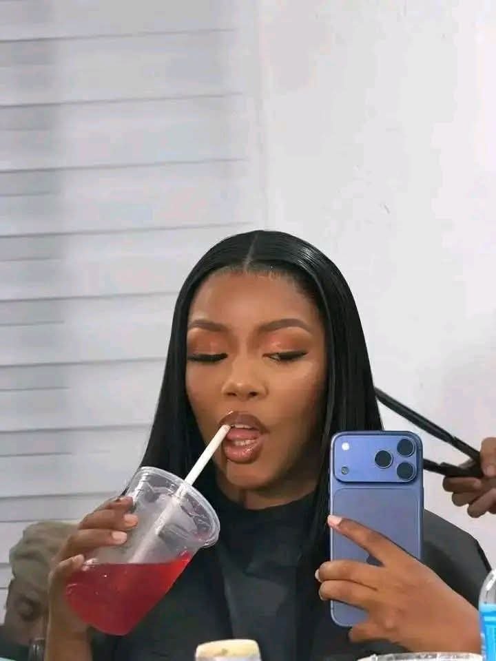 sipelele tweet media