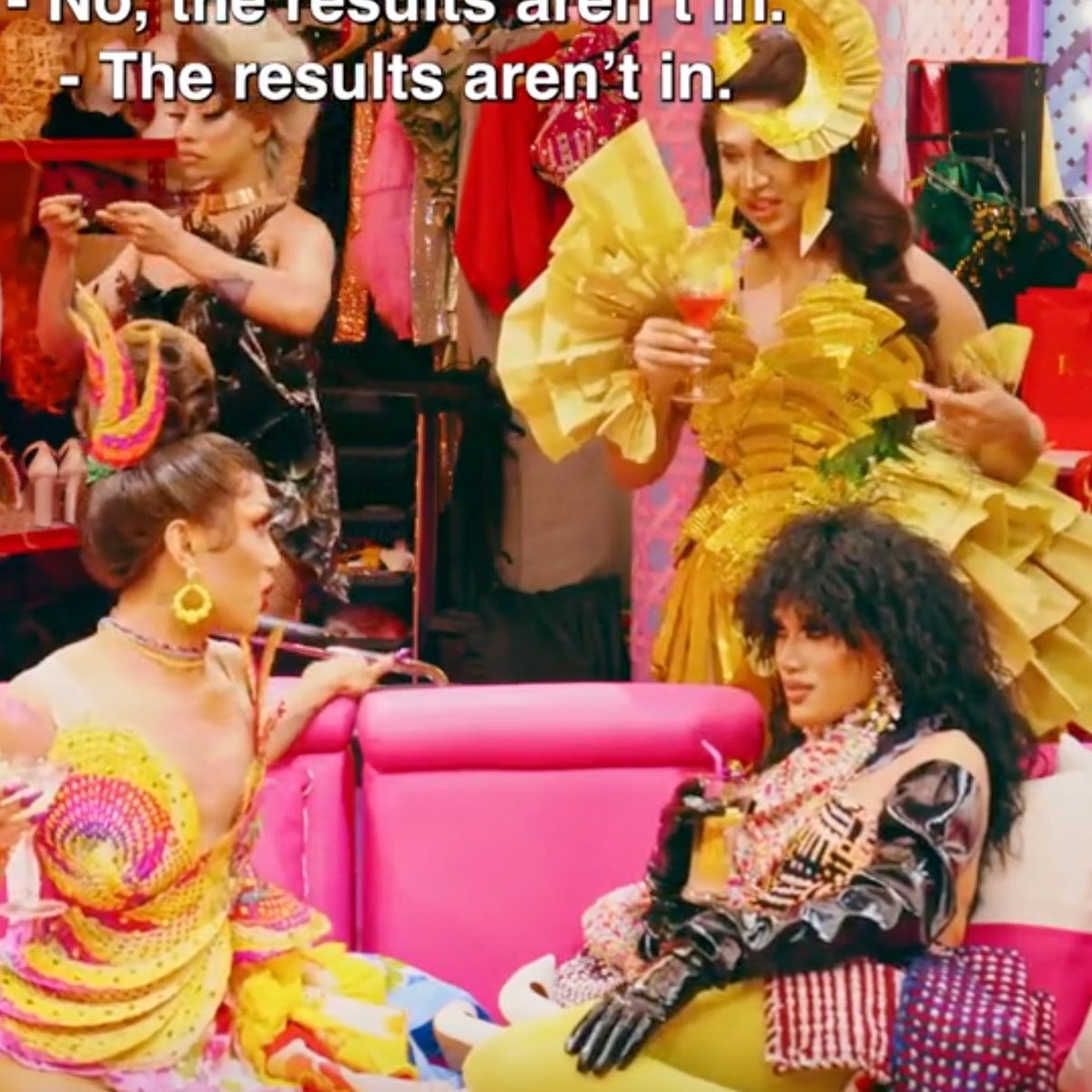 iya ᢉ𐭩 tweet media