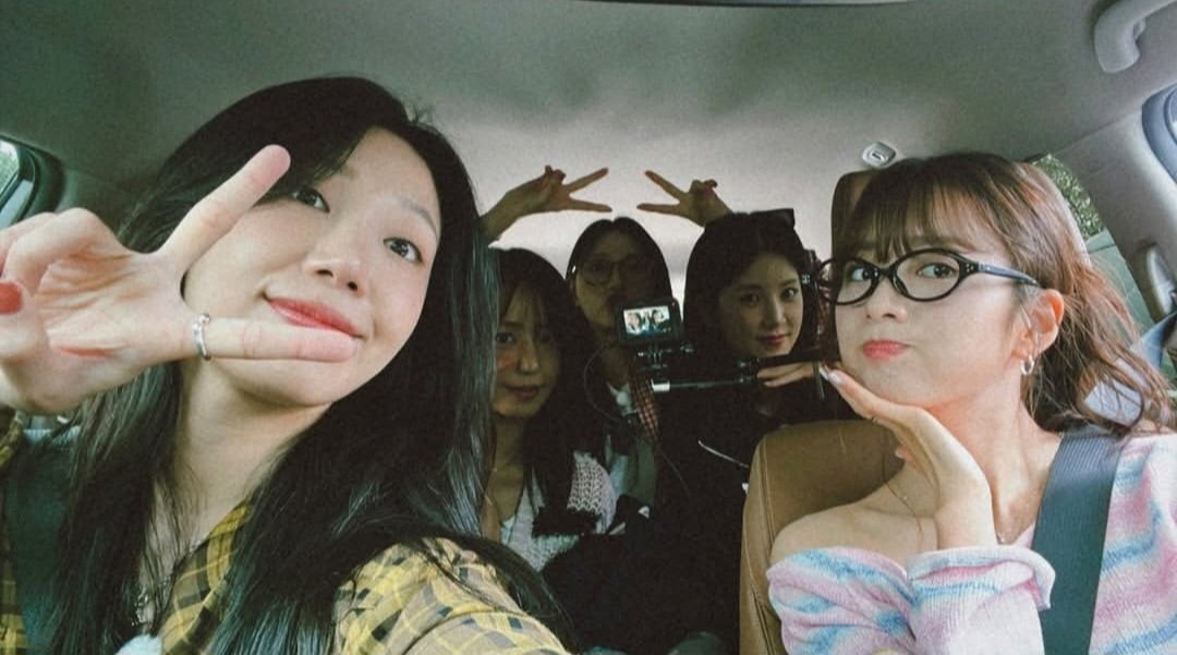 lexa | missing apink tweet media