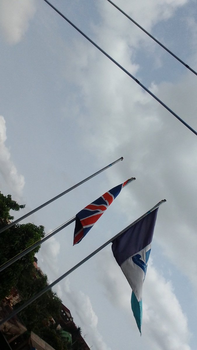 ur_favoritebabe's tweet photo. Rain fall well well… everywhere burst 😭
Three flags dey up… 🇳🇬 🇬🇧 and the school flag.
After the rain… na only one no survive.
I no go talk the country, but you sabi already 😂🇳🇬
This life sef… why always us? 😭 https://t.co/3WI8GxzbaF