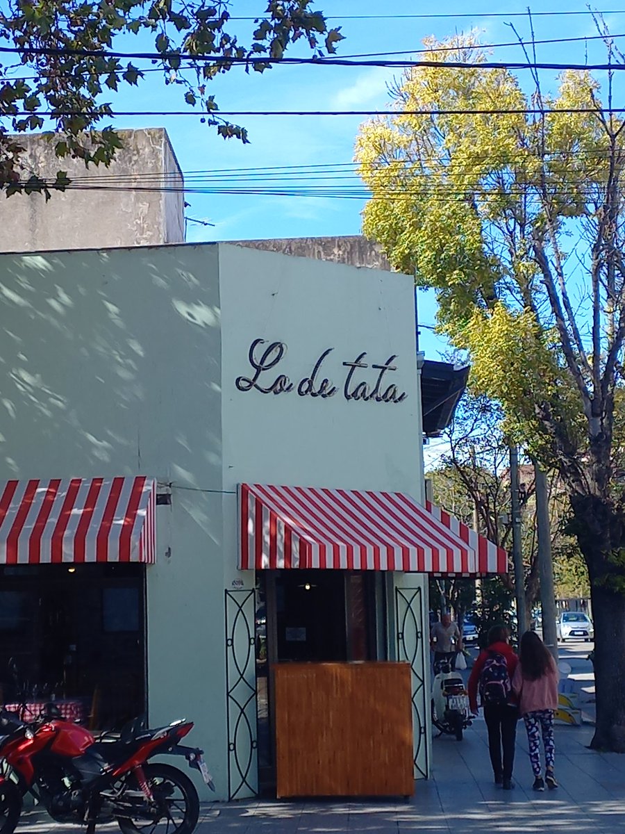 que humilde taehyung se abrió un cafe en  tero violado