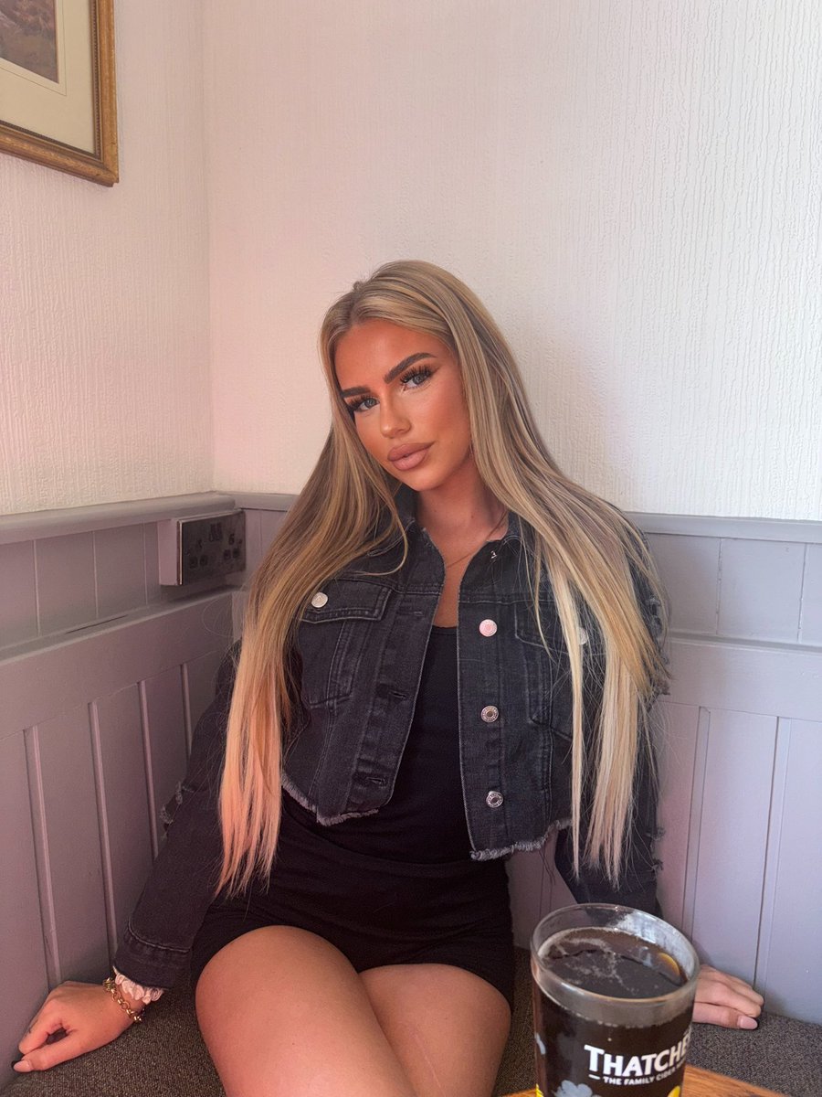 maisybabyyy💋 tweet media