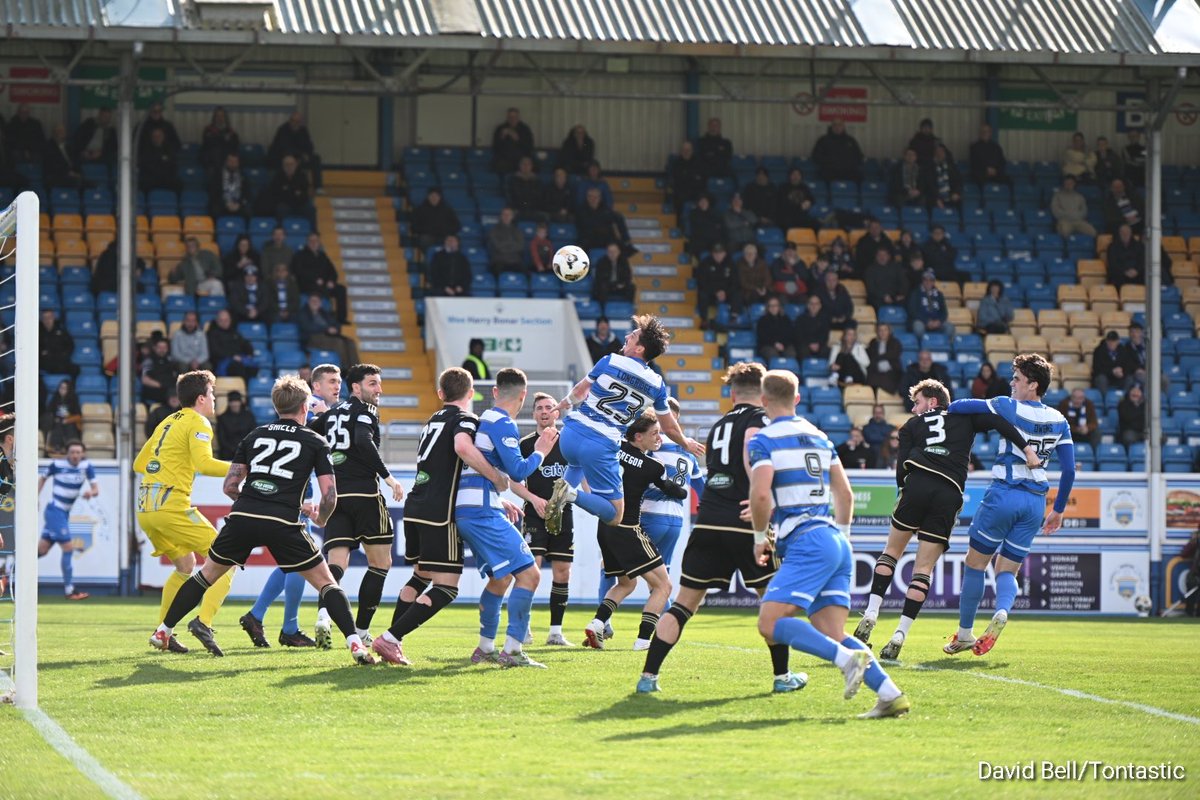 tontastic's tweet photo. Match Action 📸 https://t.co/GXzr7GEZE8